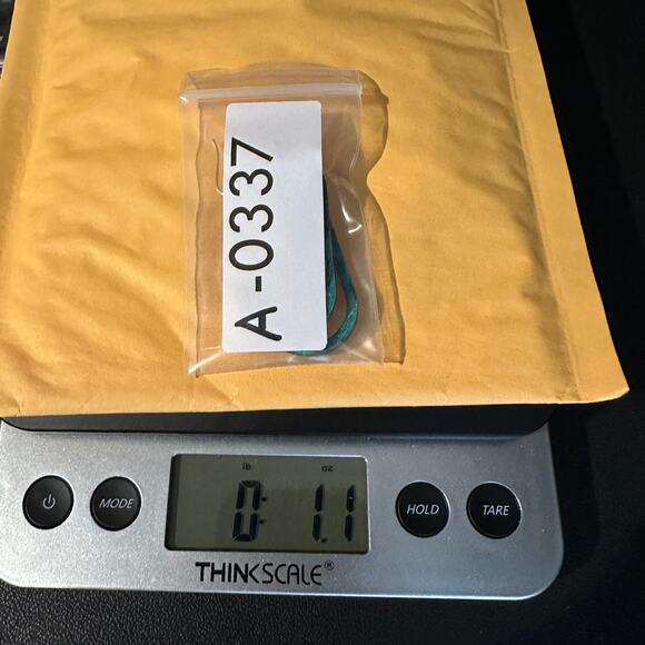 Dangle Earrings Green Leaf Shimmer Acrylic Spring Boho - Picture 4 of 4